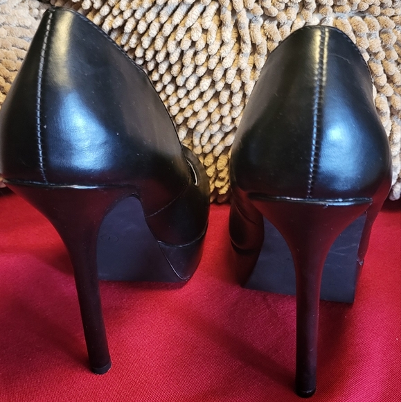 CHARMING CHARLIE black heel - Picture 10 of 14